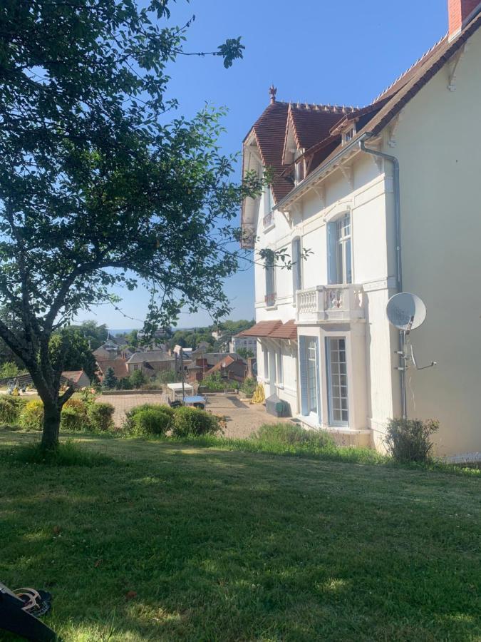 Holiday Home Villa Castel Marie Louise Néris-les-Bains Zewnętrze zdjęcie