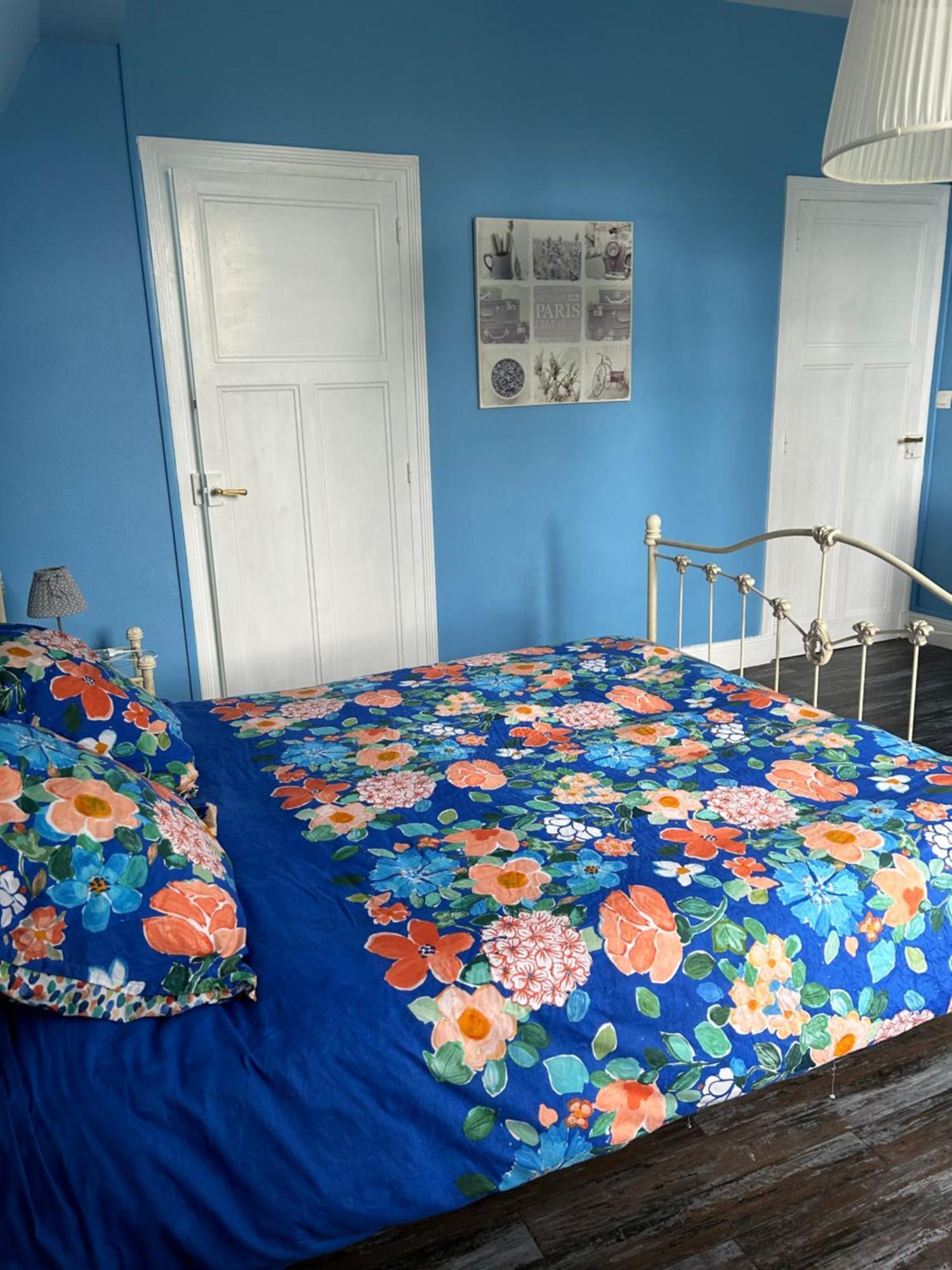 Holiday Home Villa Castel Marie Louise Néris-les-Bains Zewnętrze zdjęcie