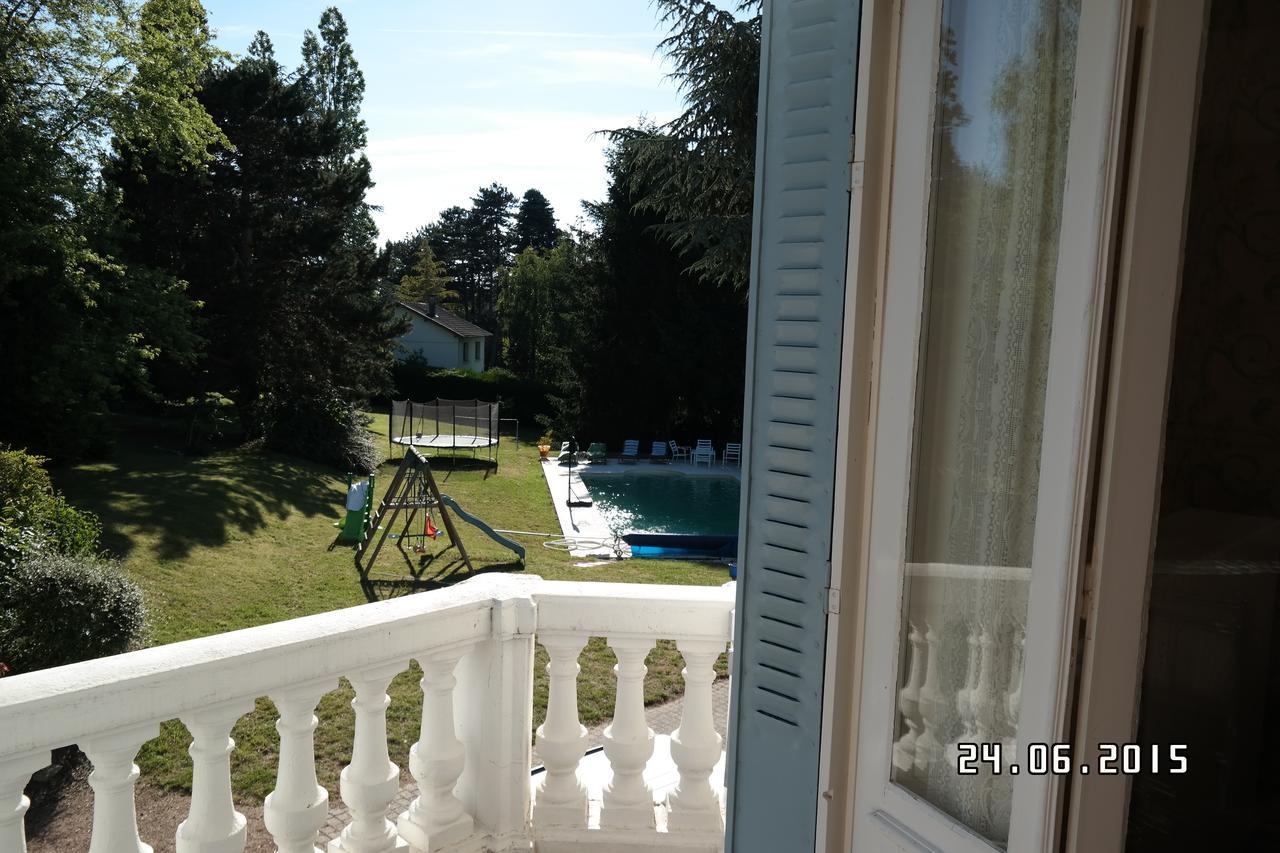 Holiday Home Villa Castel Marie Louise Néris-les-Bains Zewnętrze zdjęcie